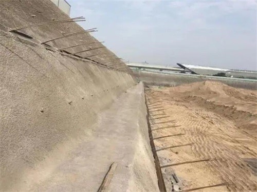 平坝河道边坡加固